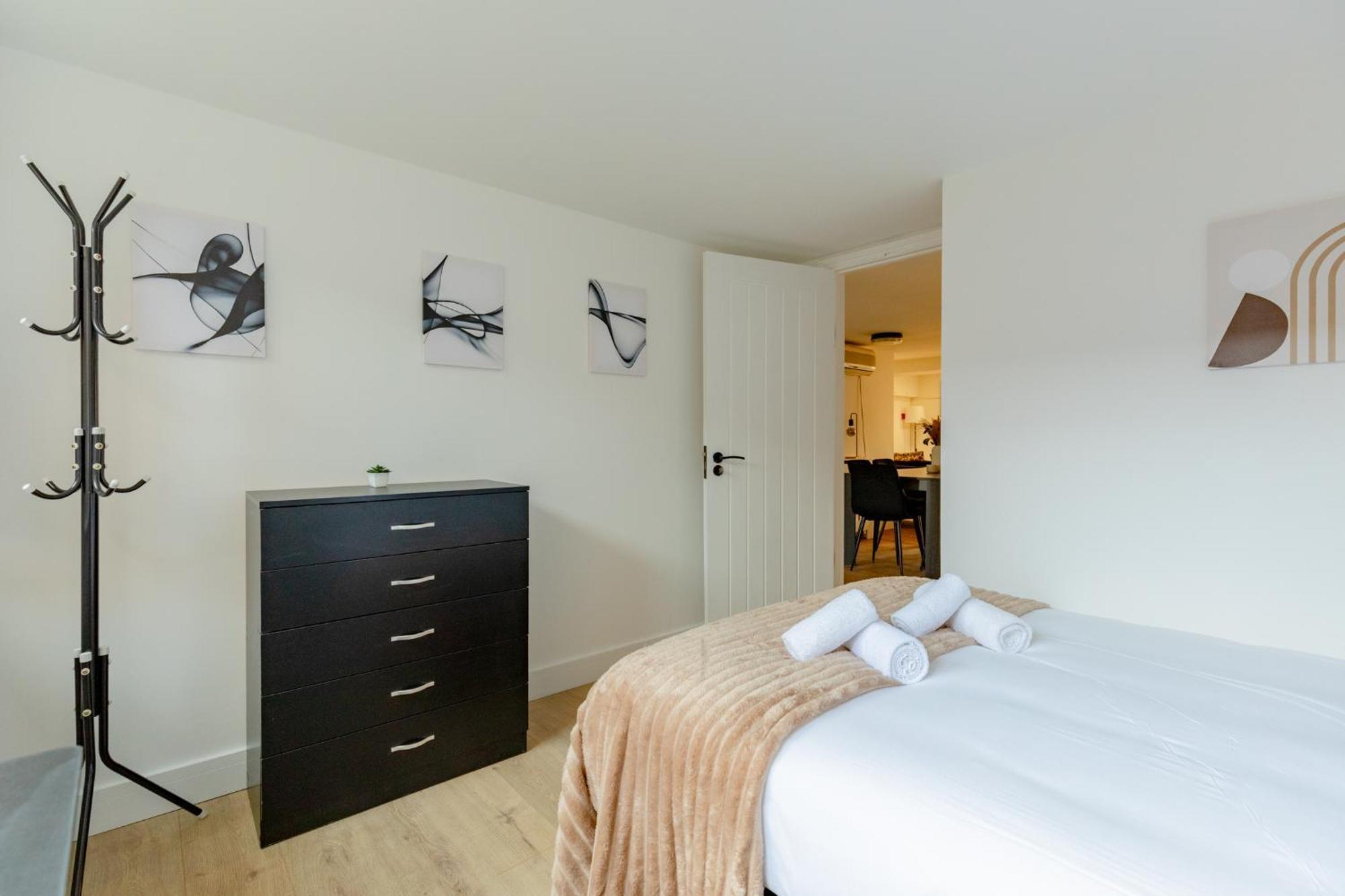Beautifully Refurbished 4bd Flat By King's Cross